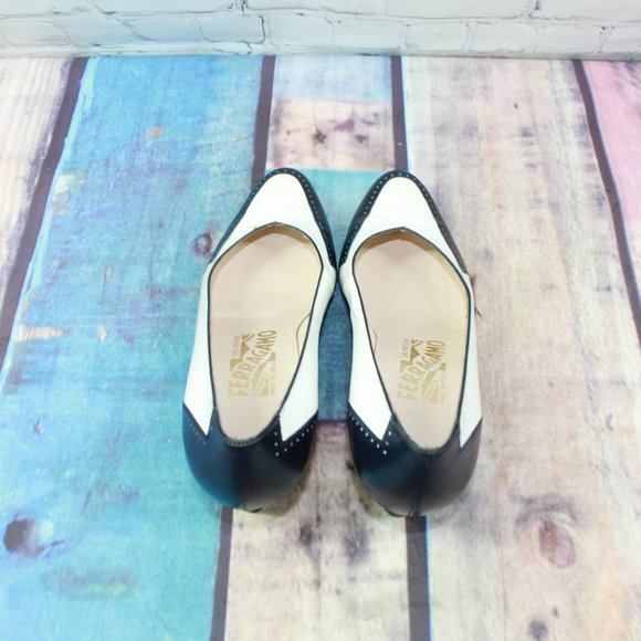 Salvatore Ferragamo Leather Kitten Heel Size 7.5 B - Picture 6 of 9